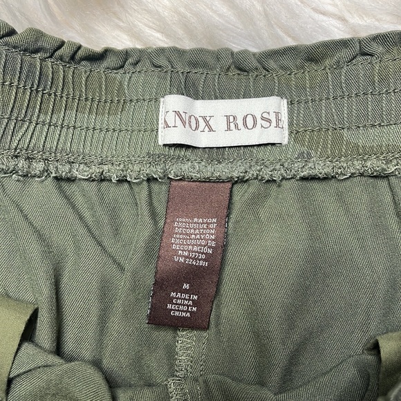✅(Donated) Knox Rose Boho Camo Tassle Toe Shorts - Picture 2 of 6